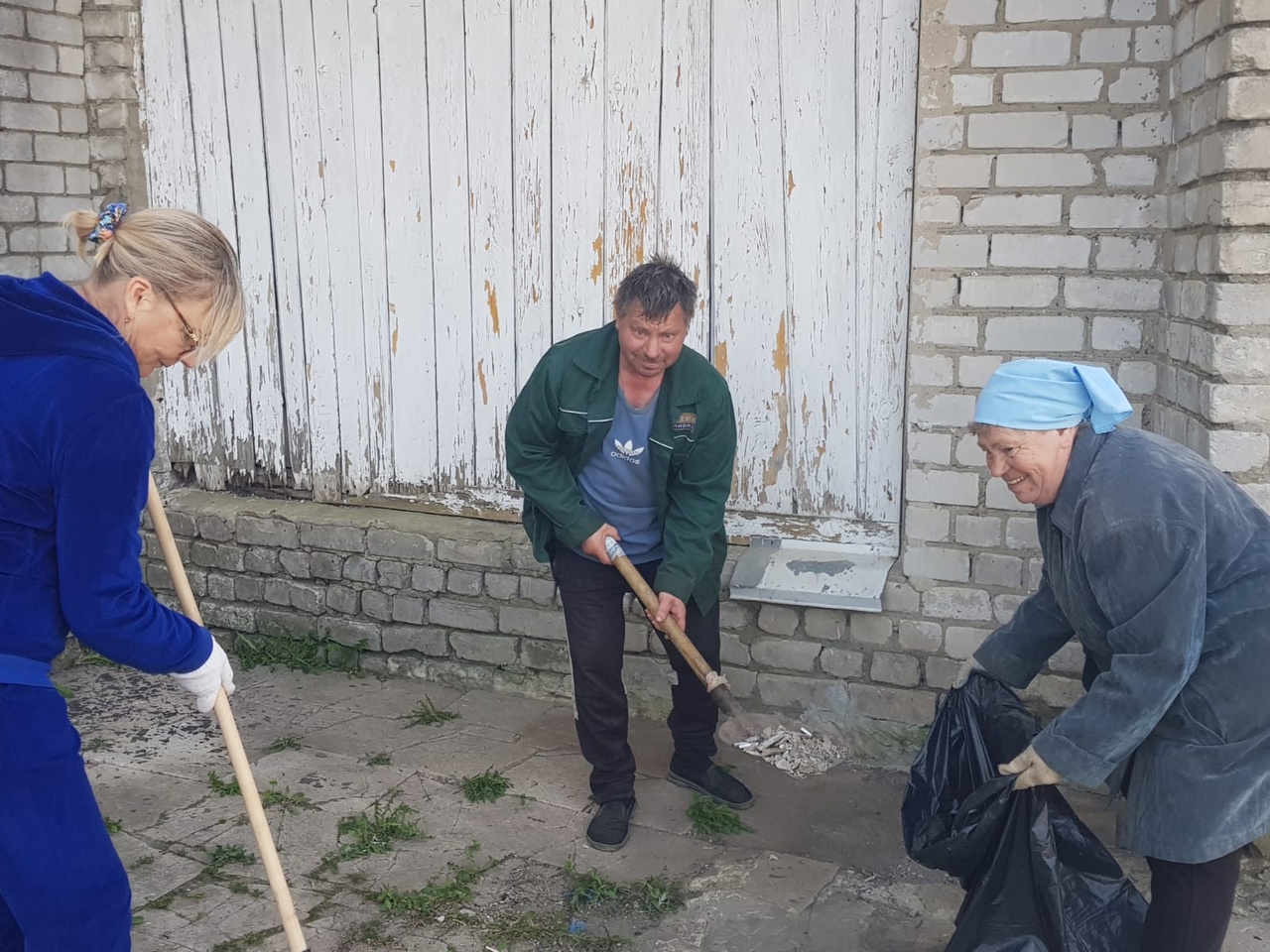 В рамках Всероссийского субботника работники ПДК провели «день чистоты»